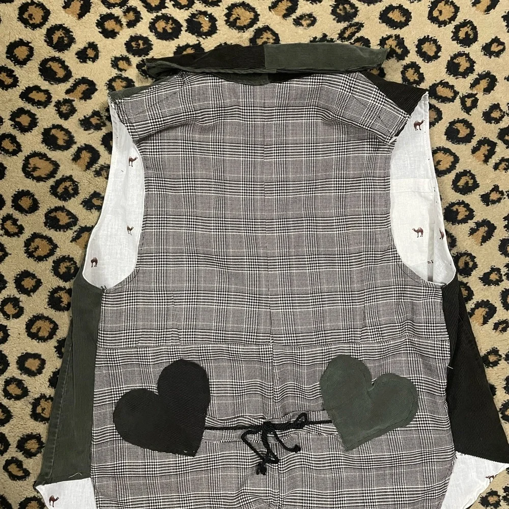 Custom vest - Picture 6 of 6